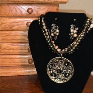 Beautiful Chico’s necklace with matching earrings